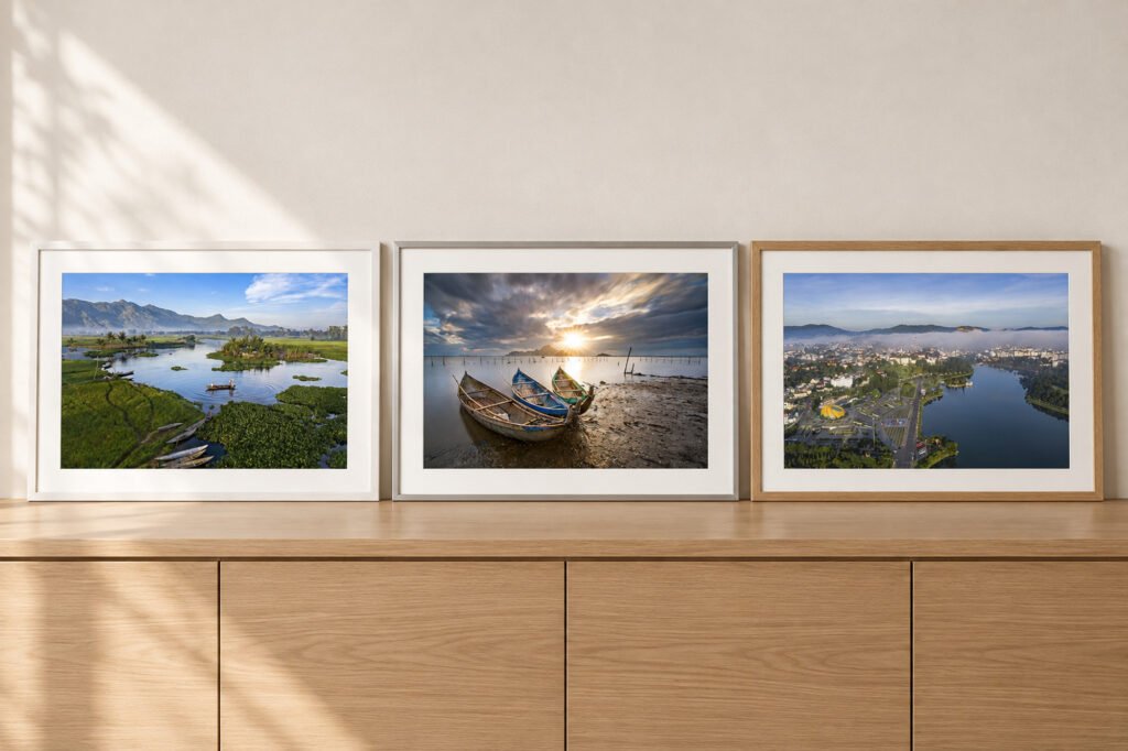 Painted oak, silver aluminium and deep oak frame corner samples
